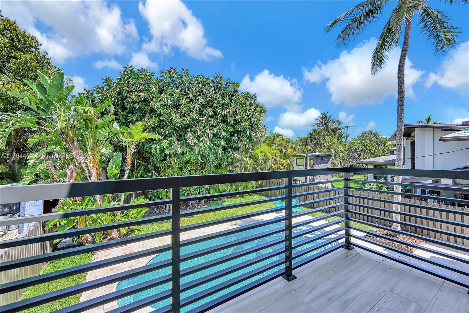 LAS OLAS BY THE SEA EXT - Residential