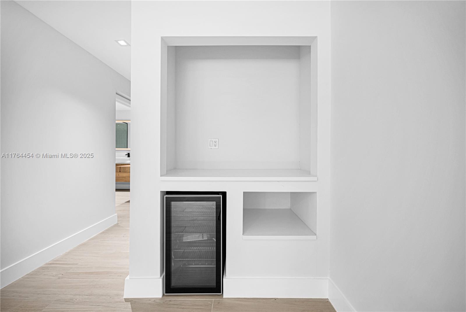 LAS OLAS BY THE SEA EXT - Residential