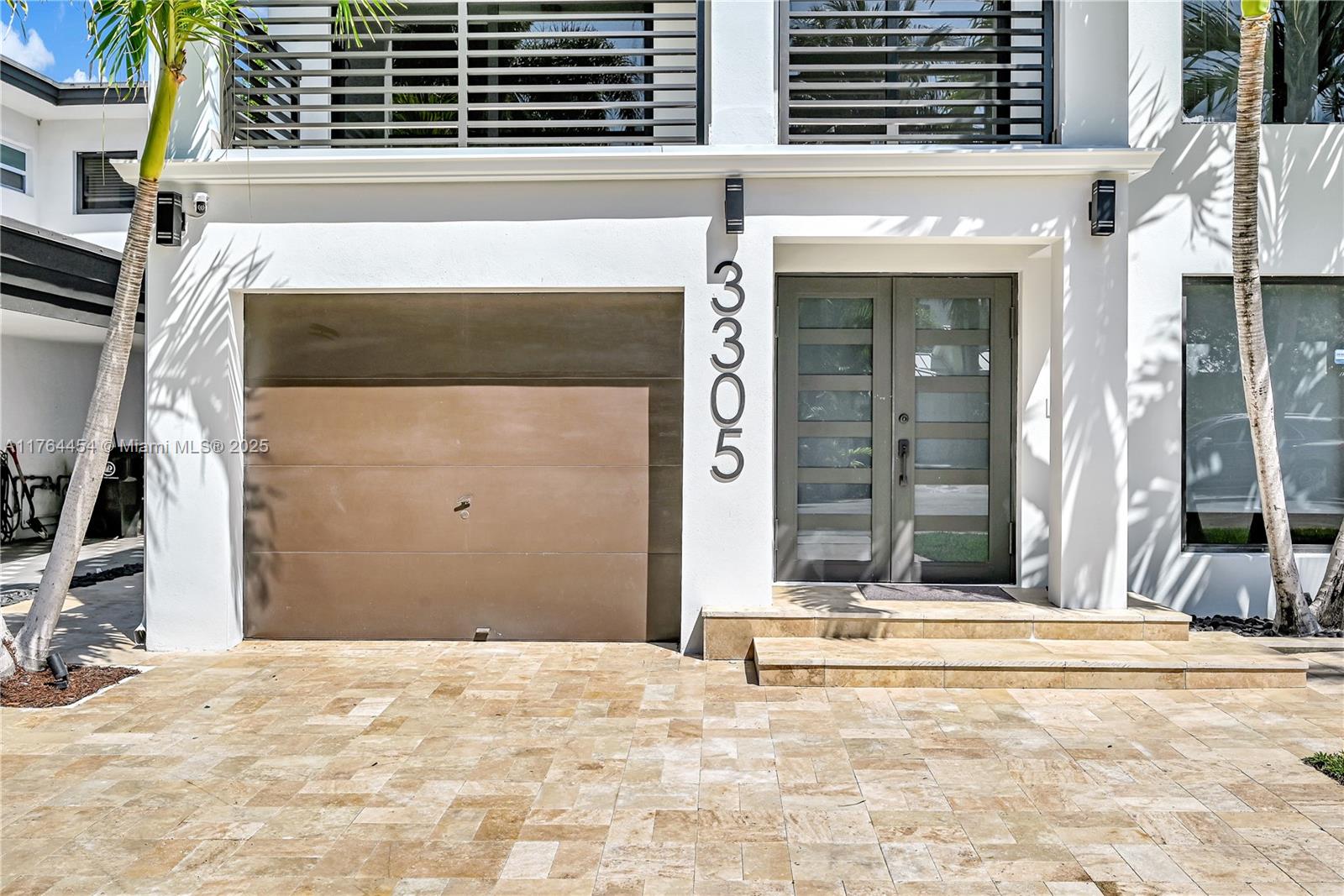 LAS OLAS BY THE SEA EXT - Residential