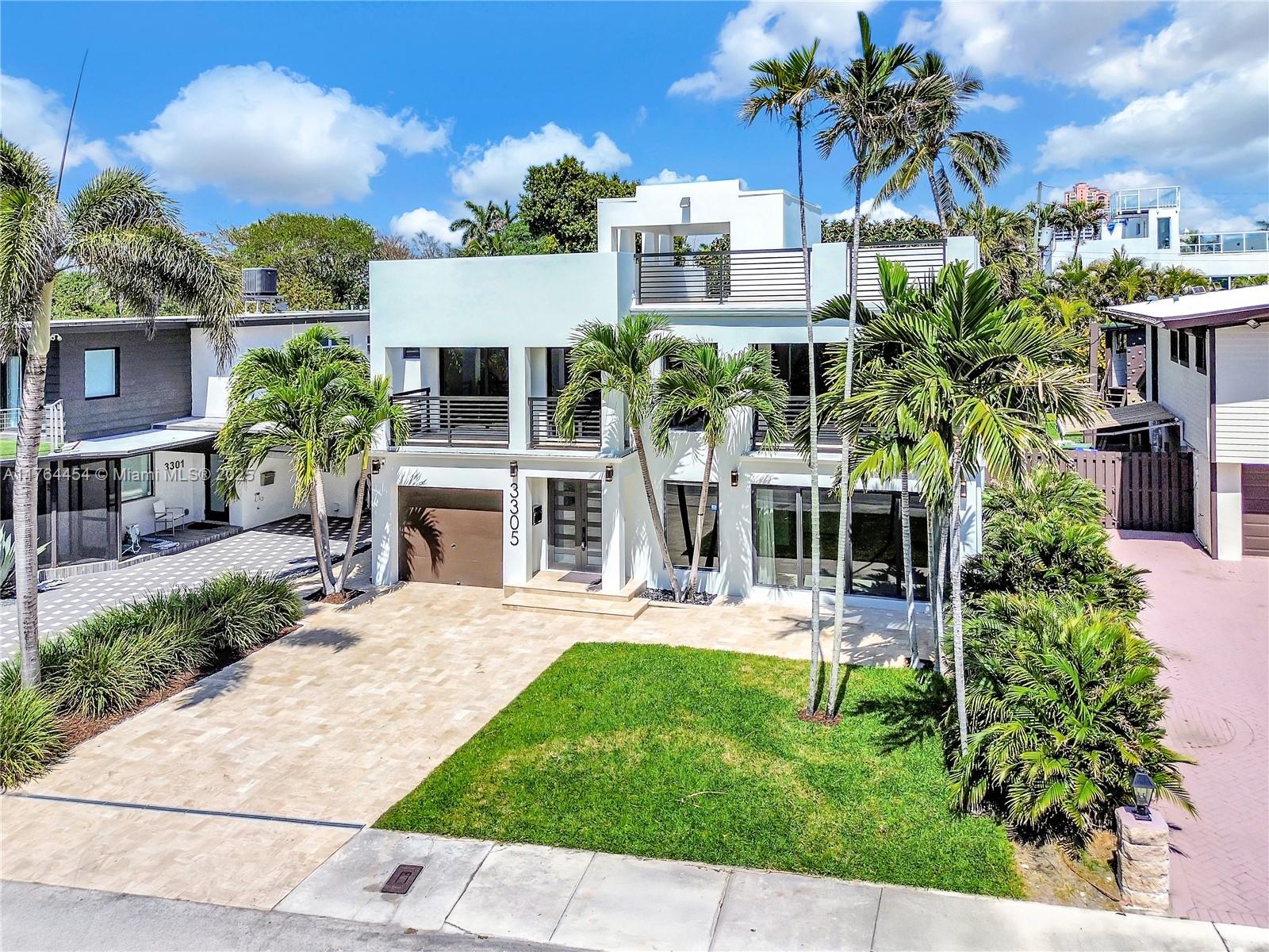 LAS OLAS BY THE SEA EXT - Residential