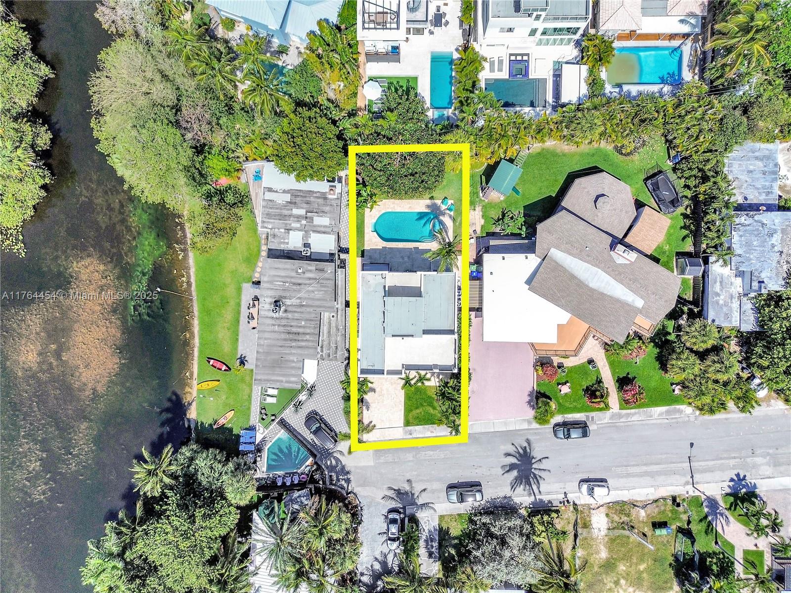 LAS OLAS BY THE SEA EXT - Residential