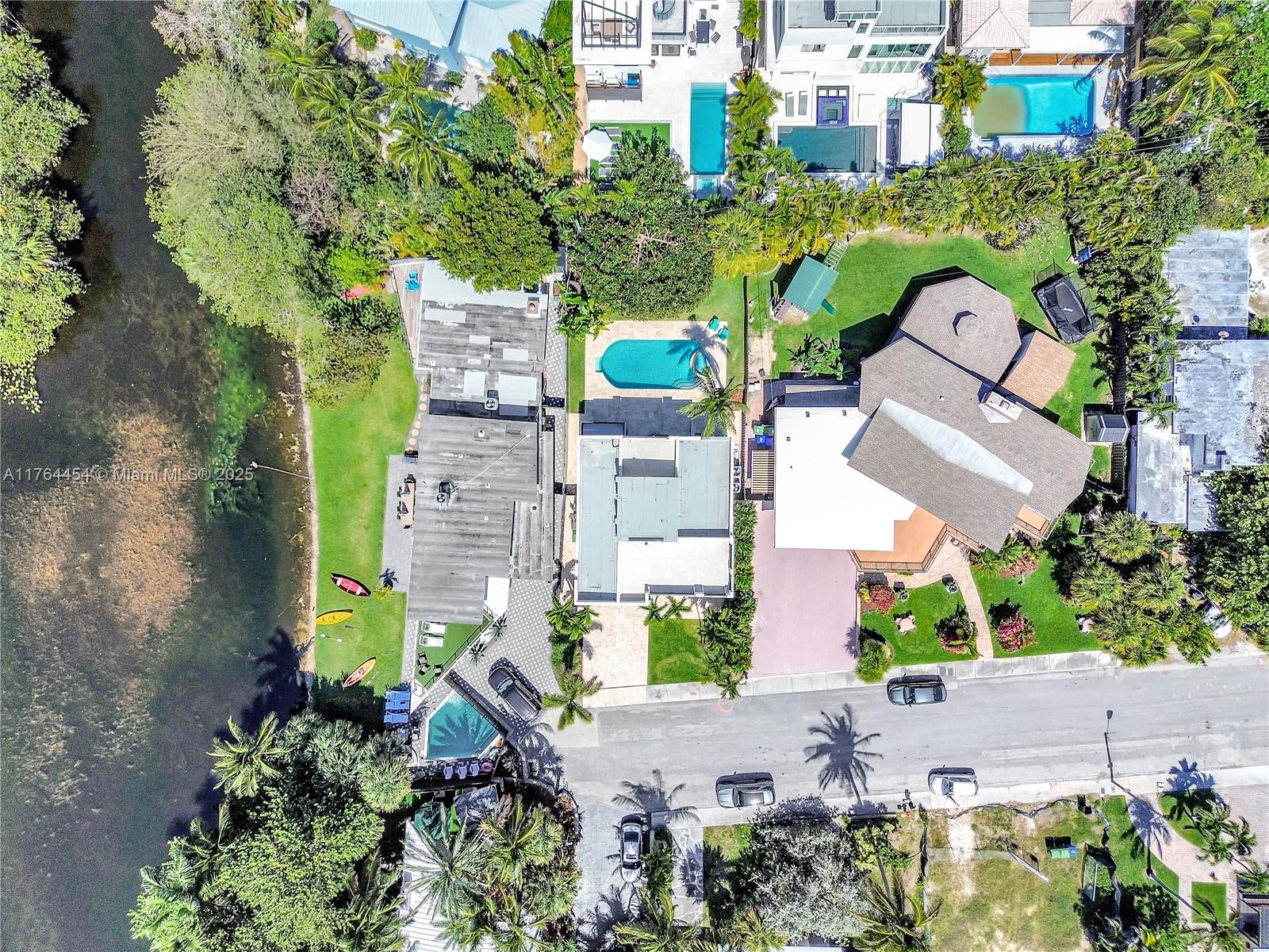 LAS OLAS BY THE SEA EXT - Residential
