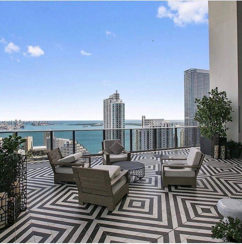 801 SMA RESIDENCES CONDO - Residential Lease