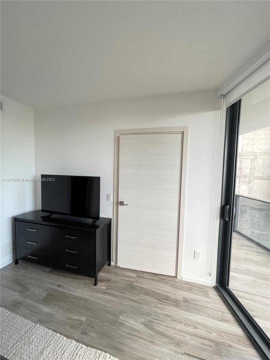 801 SMA RESIDENCES CONDO - Residential Lease
