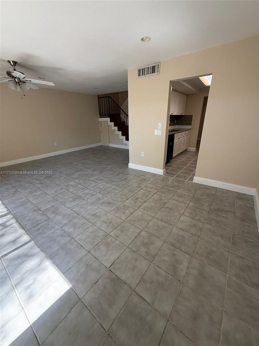 Hollywood Gardens 1 Condo - Residential Lease