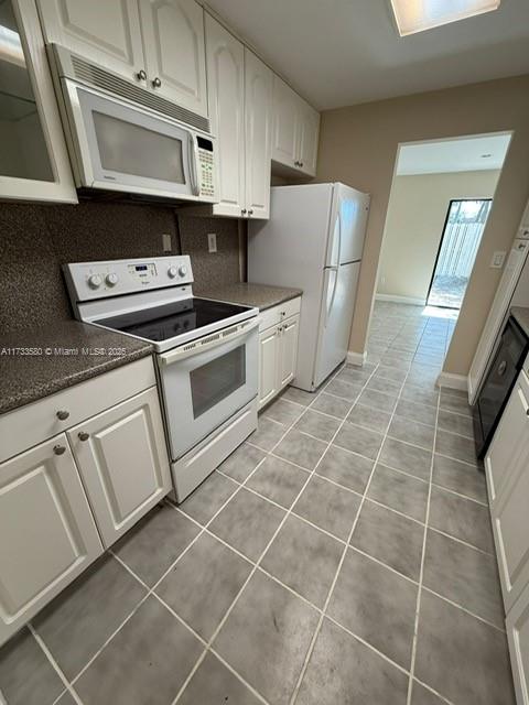 Hollywood Gardens 1 Condo - Residential Lease