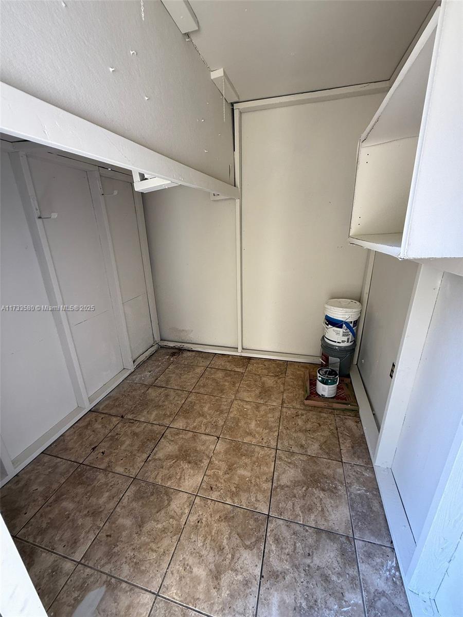 Hollywood Gardens 1 Condo - Residential Lease