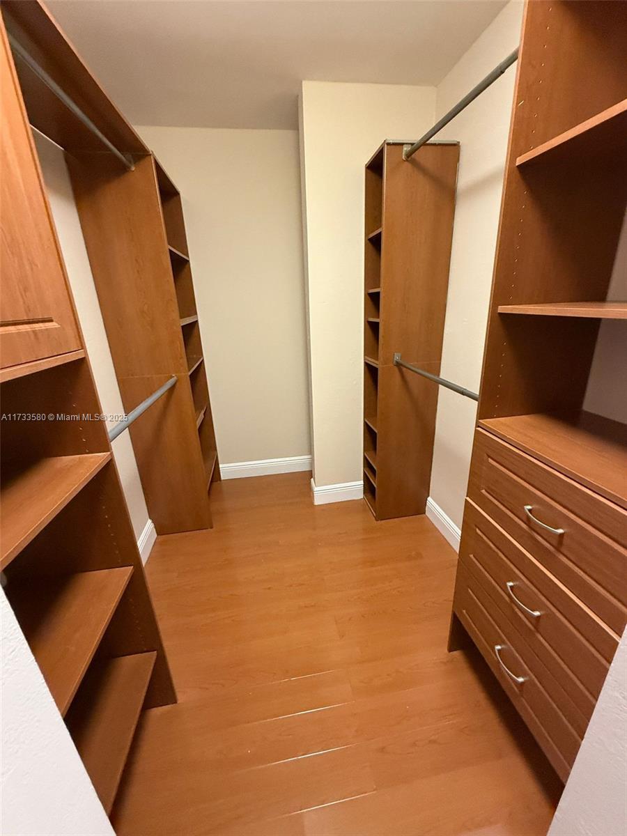 Hollywood Gardens 1 Condo - Residential Lease