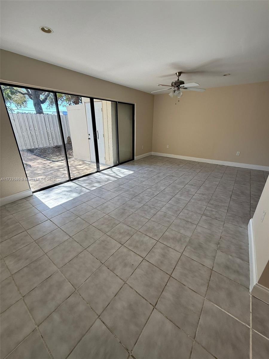 Hollywood Gardens 1 Condo - Residential Lease