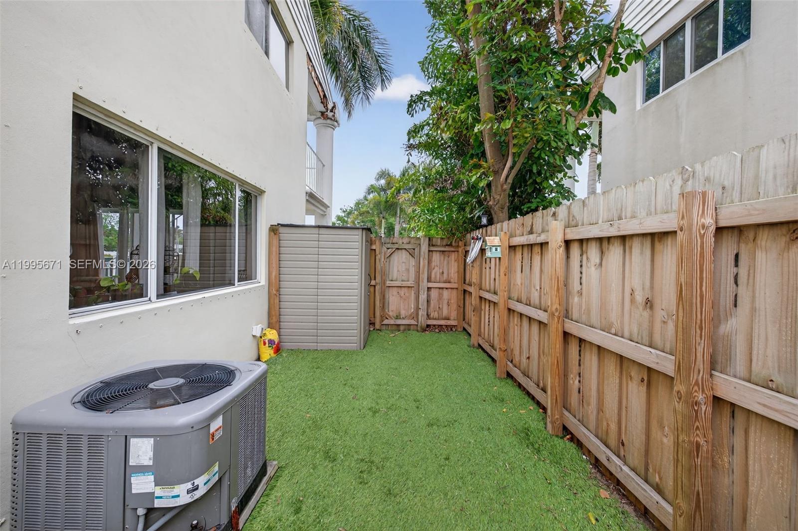 CORAL RIDGE LANDINGS II C - Residential