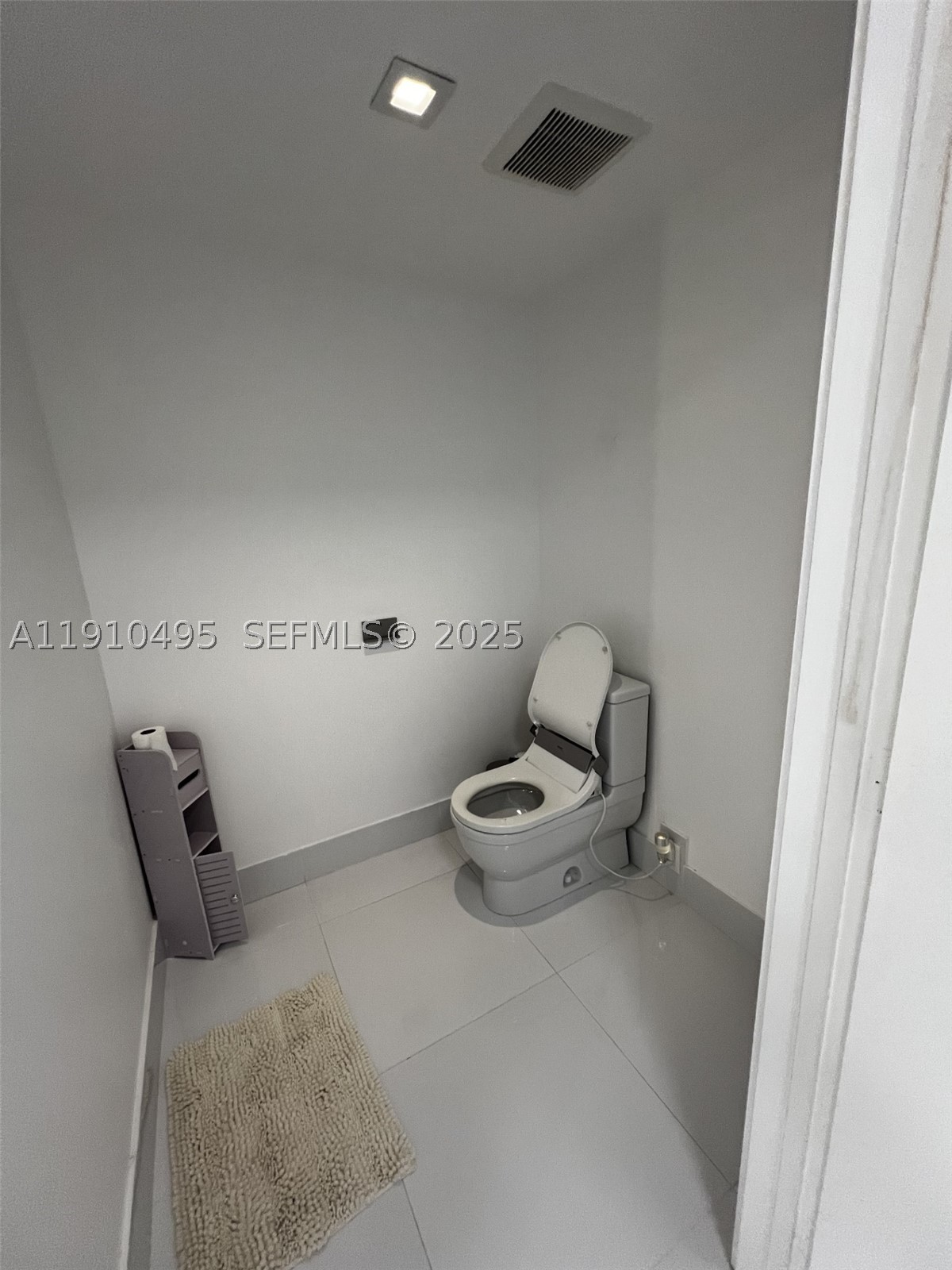 PARQUE TOWERS CONDO - Residential