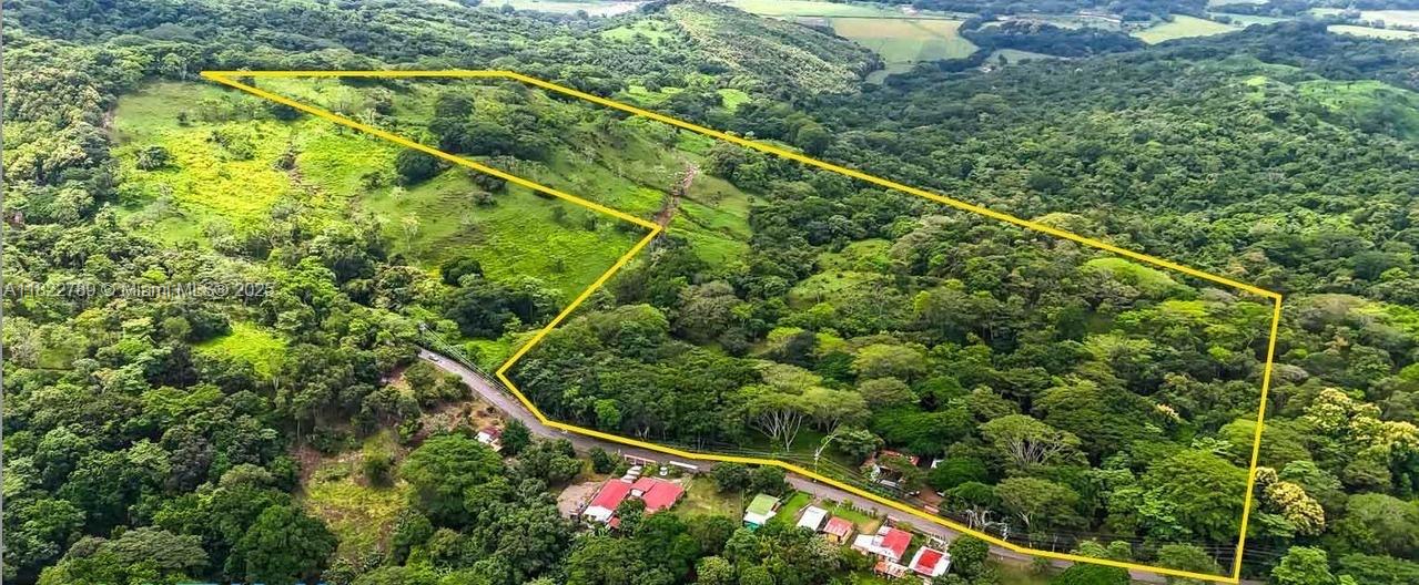 Imagine living in a 200 acre, very well cared for ranch, where you can cultivate the land, rear your cattle or other animals in the already existing stables, or where you can develop a residential tourism project, as well as a commercial project. Agropecuaria La Cascabela is located in San Juan Grande District, in the city of Esparza, in the Puntarenas Province, minutes from the most beautiful beaches in Costa Rica and local tourism. Likewise it is in a great residential location. Located half an hour from Puerto Calderas which serves the maritime, intermodal, and warehousing industry, it is 1 hour from the capital city of San Jose via Highway 27.  One of the best haciendas bordering the Jesus Maria river, with electricity and water from the city, and well water for irrigation & animals.