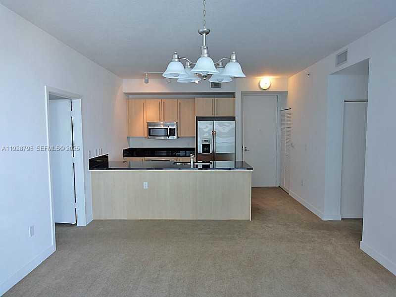 AXIS ON BRICKELL - Residential
