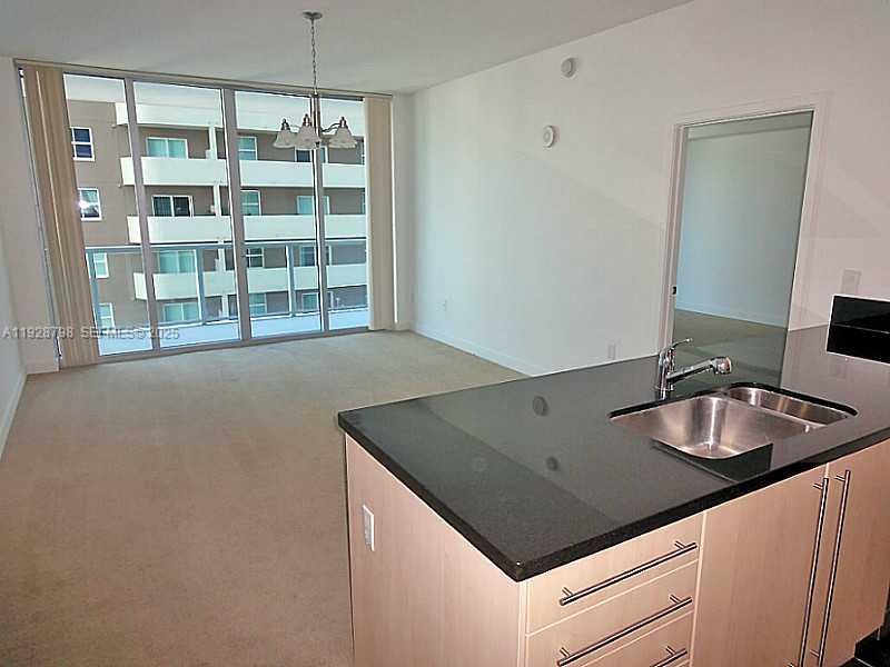 AXIS ON BRICKELL - Residential