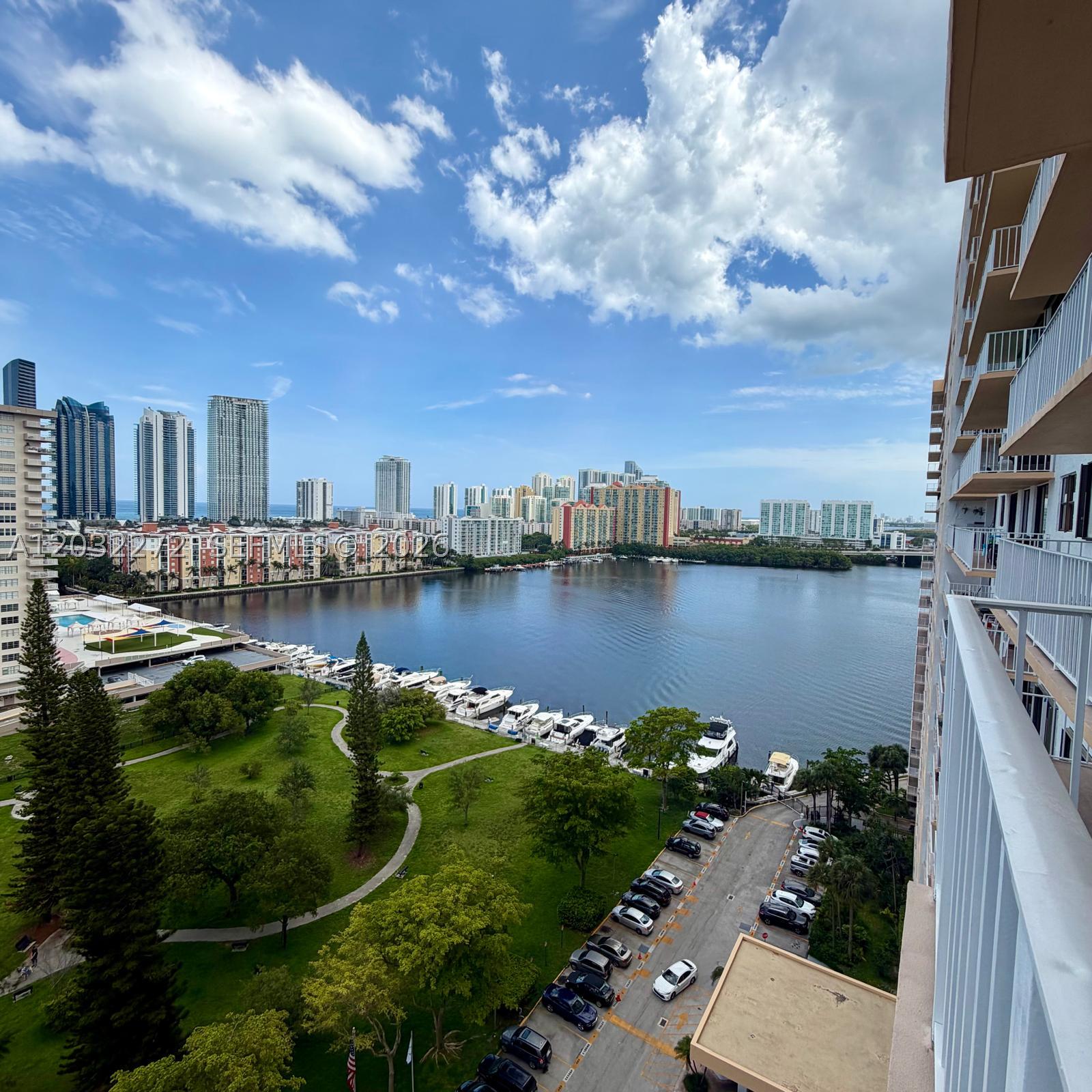 WINSTON TOWERS 700 CONDO - Residential