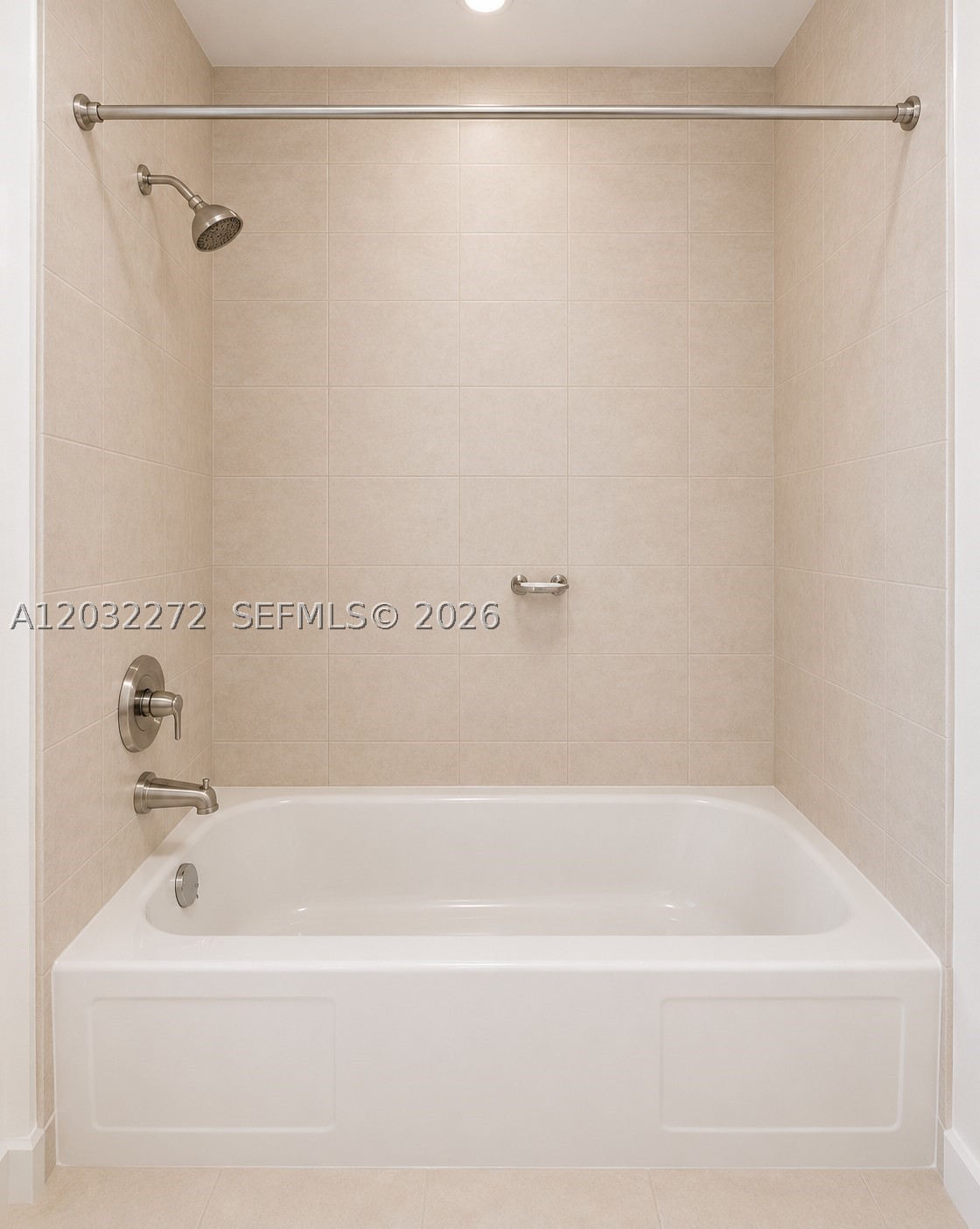 WINSTON TOWERS 700 CONDO - Residential