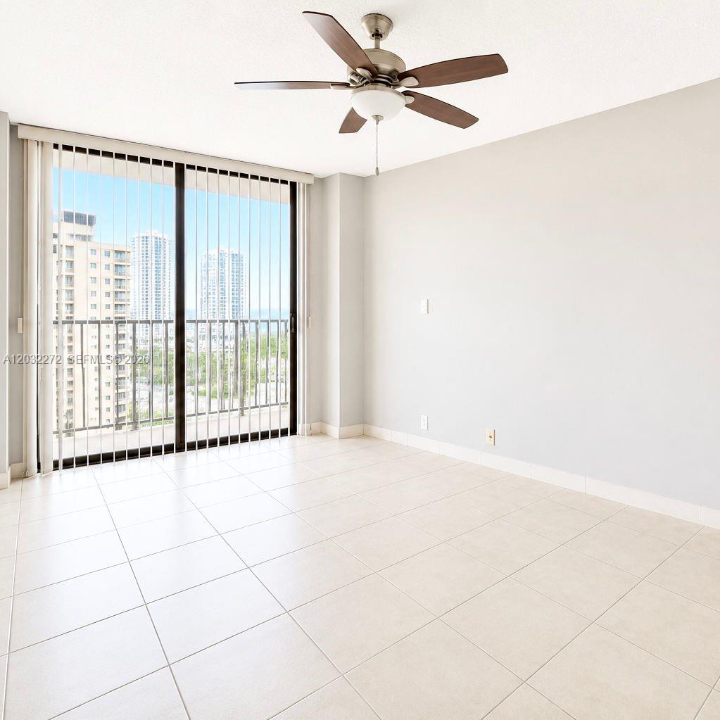 WINSTON TOWERS 700 CONDO - Residential