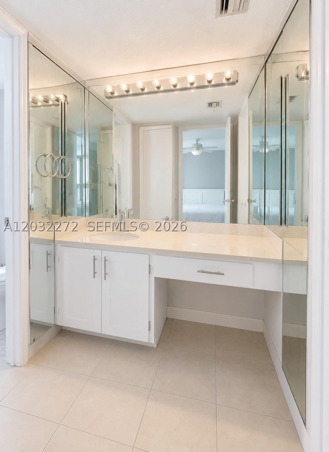 WINSTON TOWERS 700 CONDO - Residential