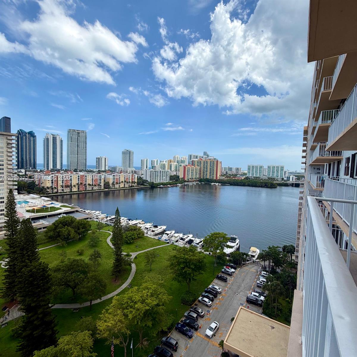 WINSTON TOWERS 700 CONDO - Residential