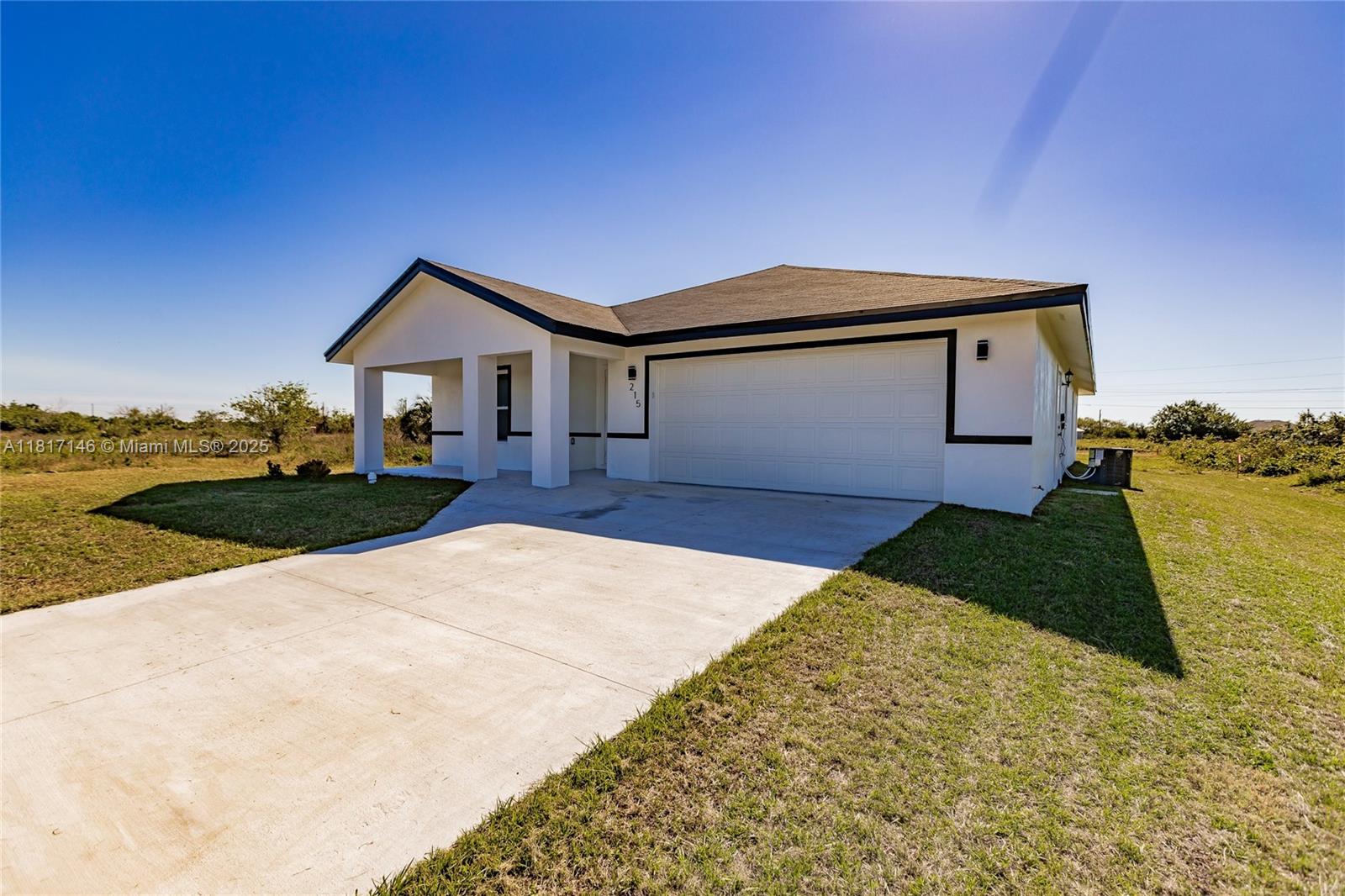 BANYAN VILLAGE - Residential
