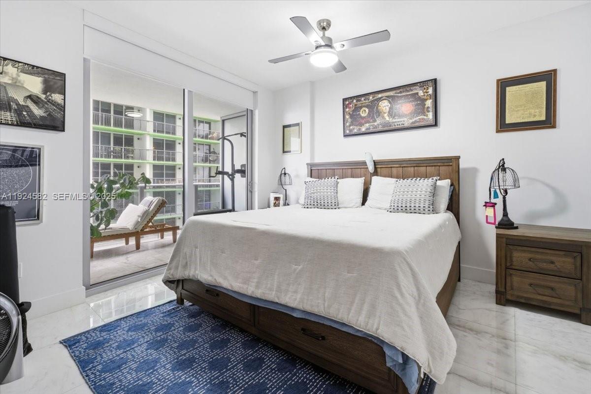 ARIA ON THE BAY CONDO - Residential
