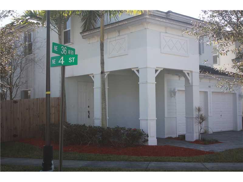CORNER  2 STORY 5 BEDROOMS 2 1/2 BATHROOM AND 2 CAR GARAGE. READY TO MOVE IN. GRANITE COUNTER TOPS, TITLE THRU OUT FIRST FLOOR. LAUNDRY ROOM.. COME AND SEE IT.