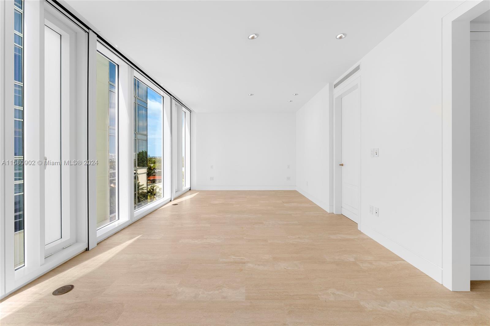 SURF CLUB CONDO - Residential