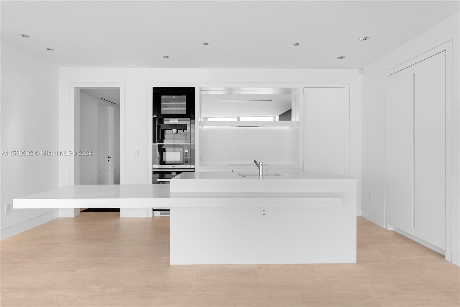 SURF CLUB CONDO - Residential