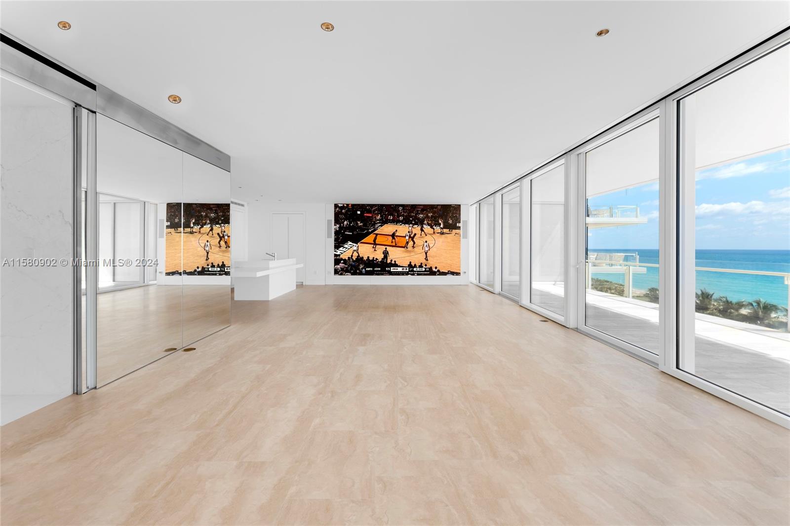SURF CLUB CONDO - Residential