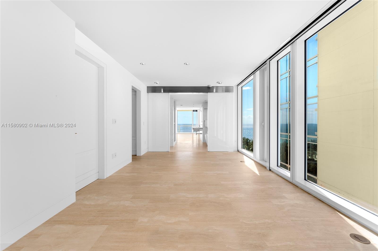 SURF CLUB CONDO - Residential