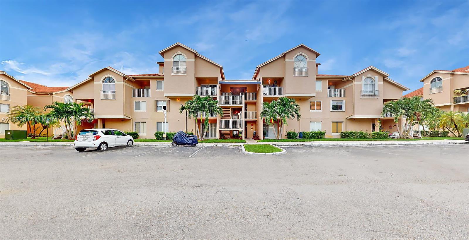 ROYAL PALM PLACE - Residential Lease