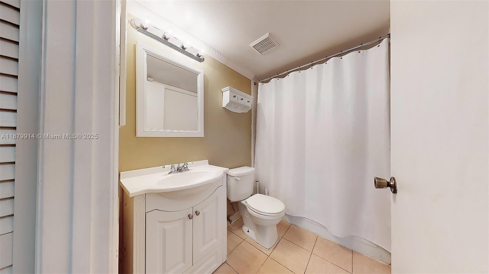 ROYAL PALM PLACE - Residential Lease
