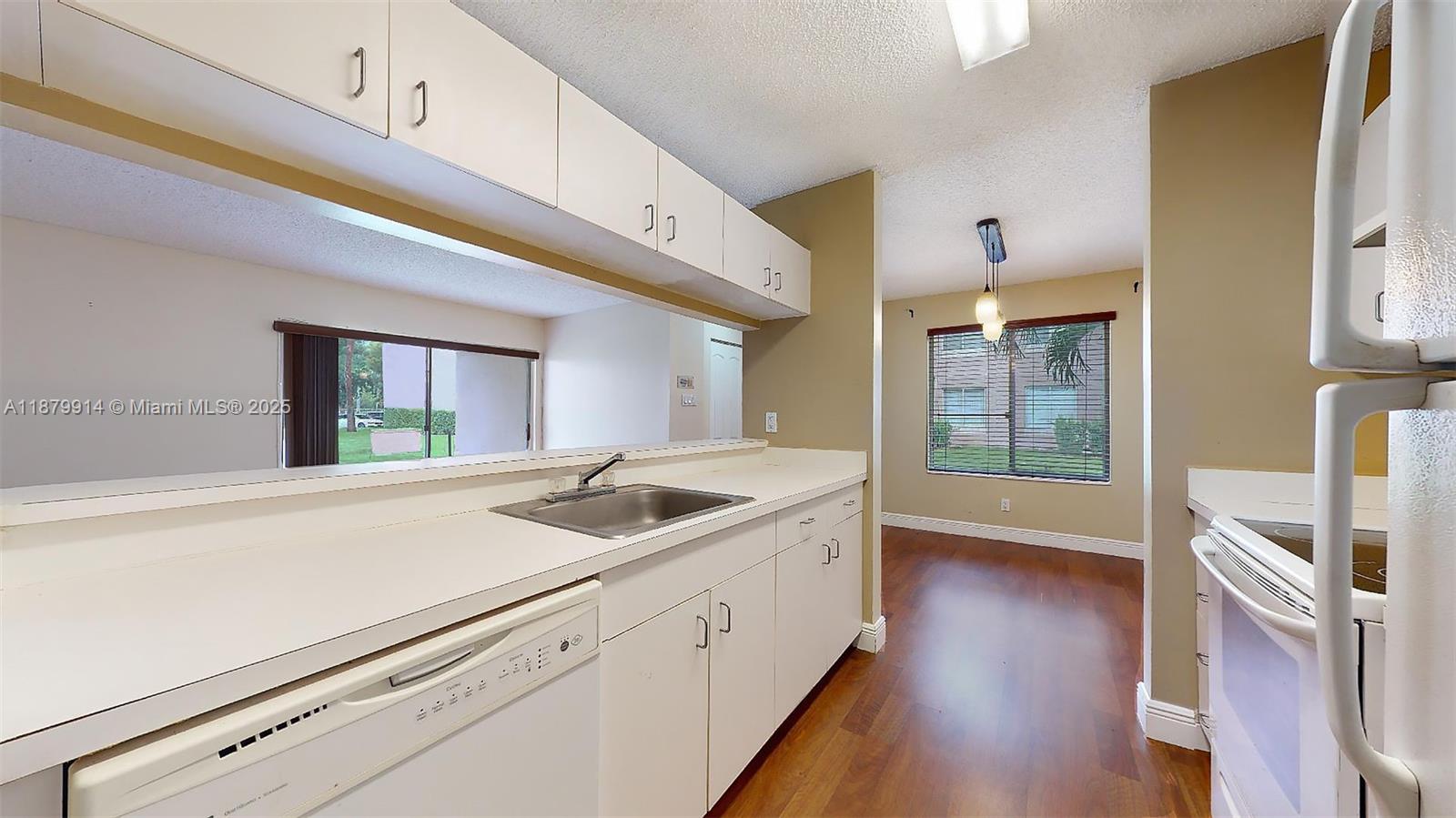 ROYAL PALM PLACE - Residential Lease