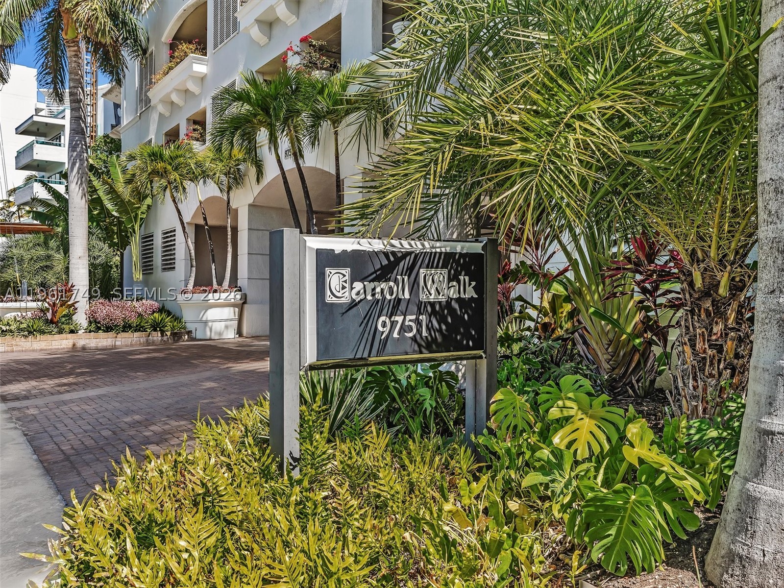 CARROLL WALK CONDO - Residential