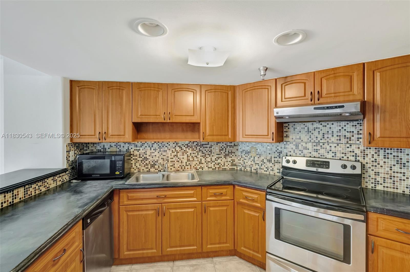 CORAL PALMS CONDO - Residential