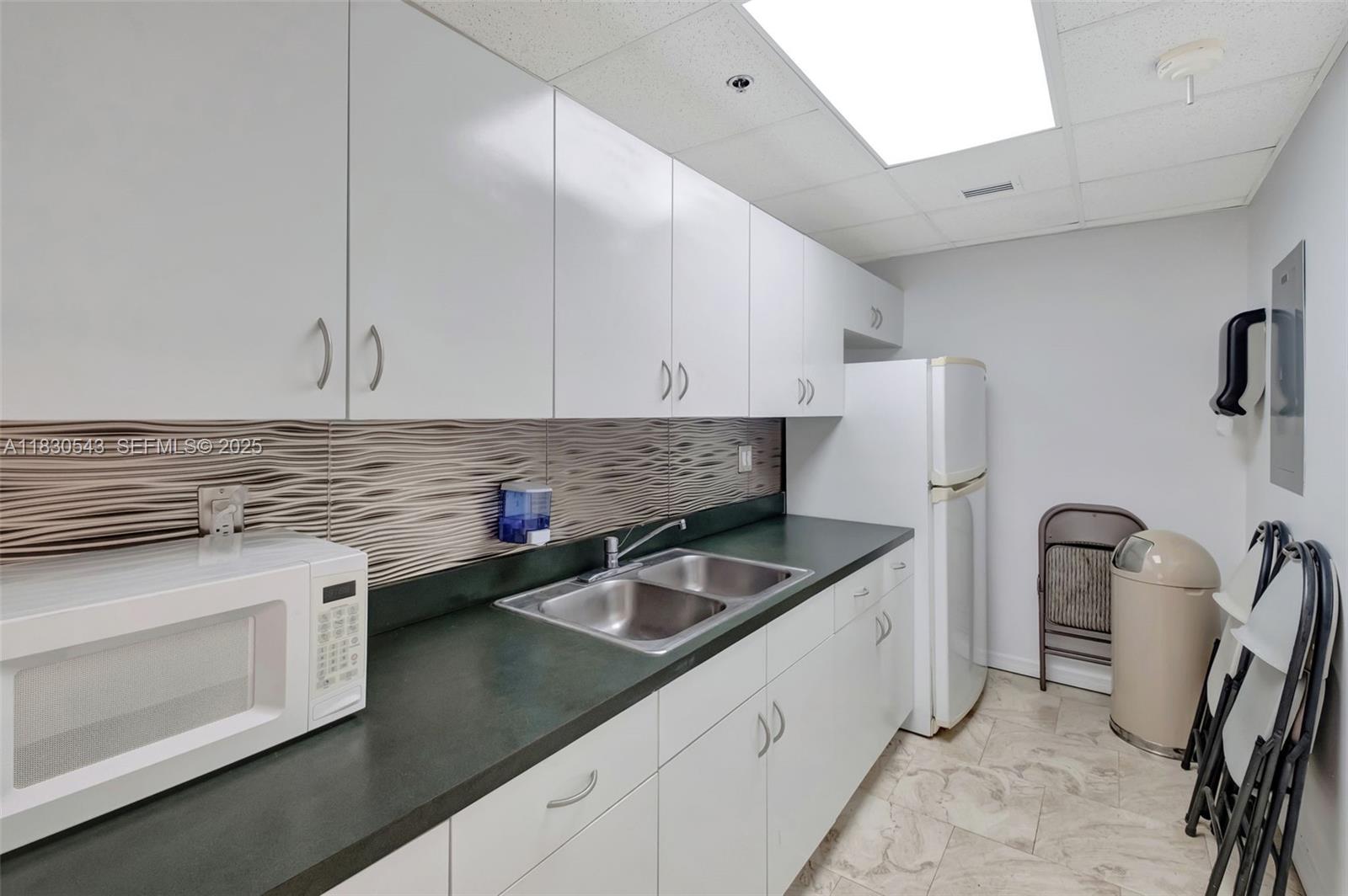 CORAL PALMS CONDO - Residential