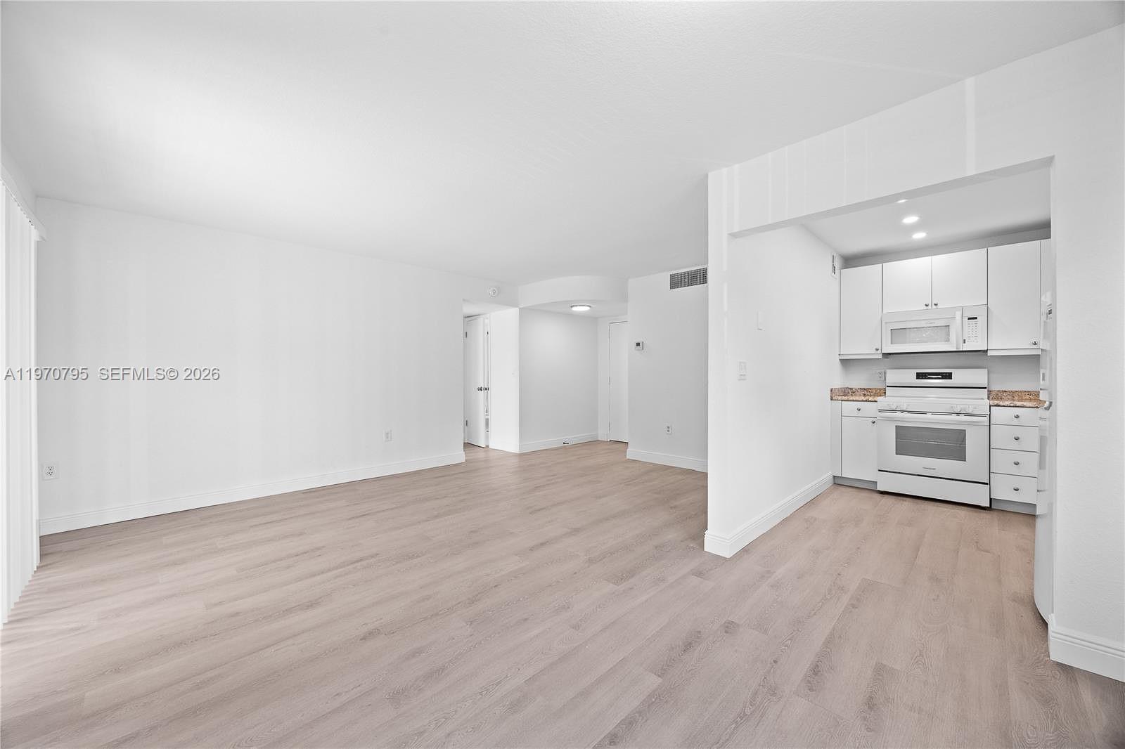 SABAL PALM VILLAGE 2 COND - Residential
