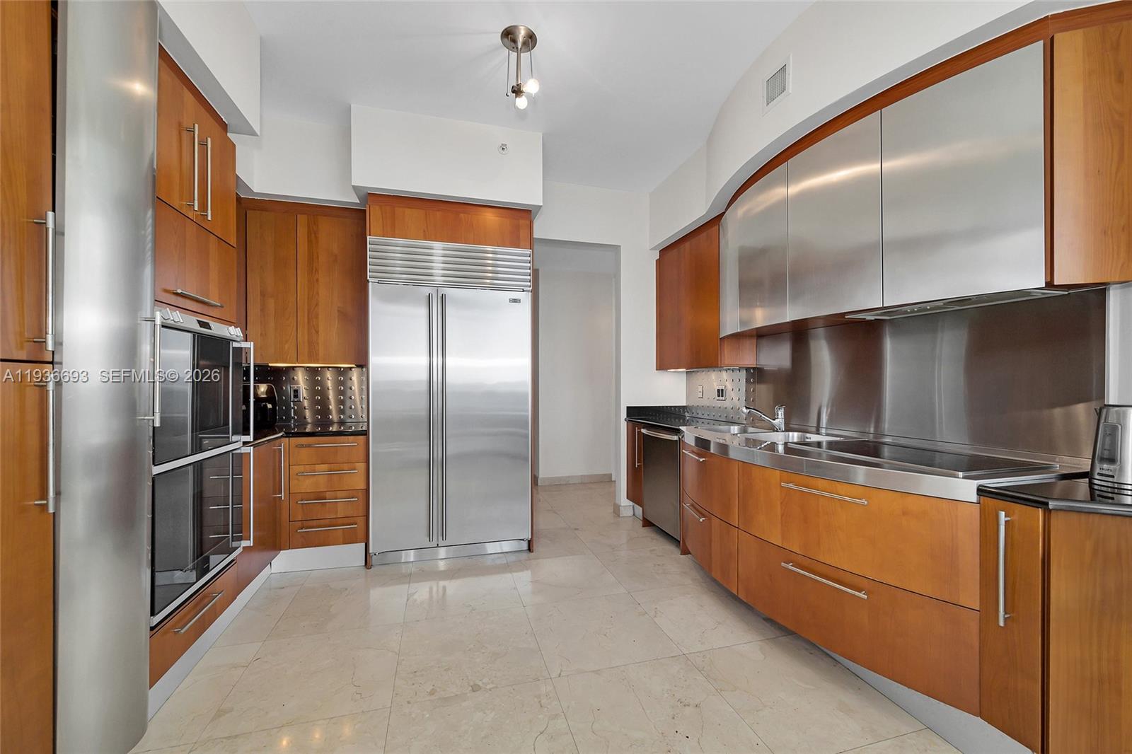 TRUMP PALACE CONDO - Residential