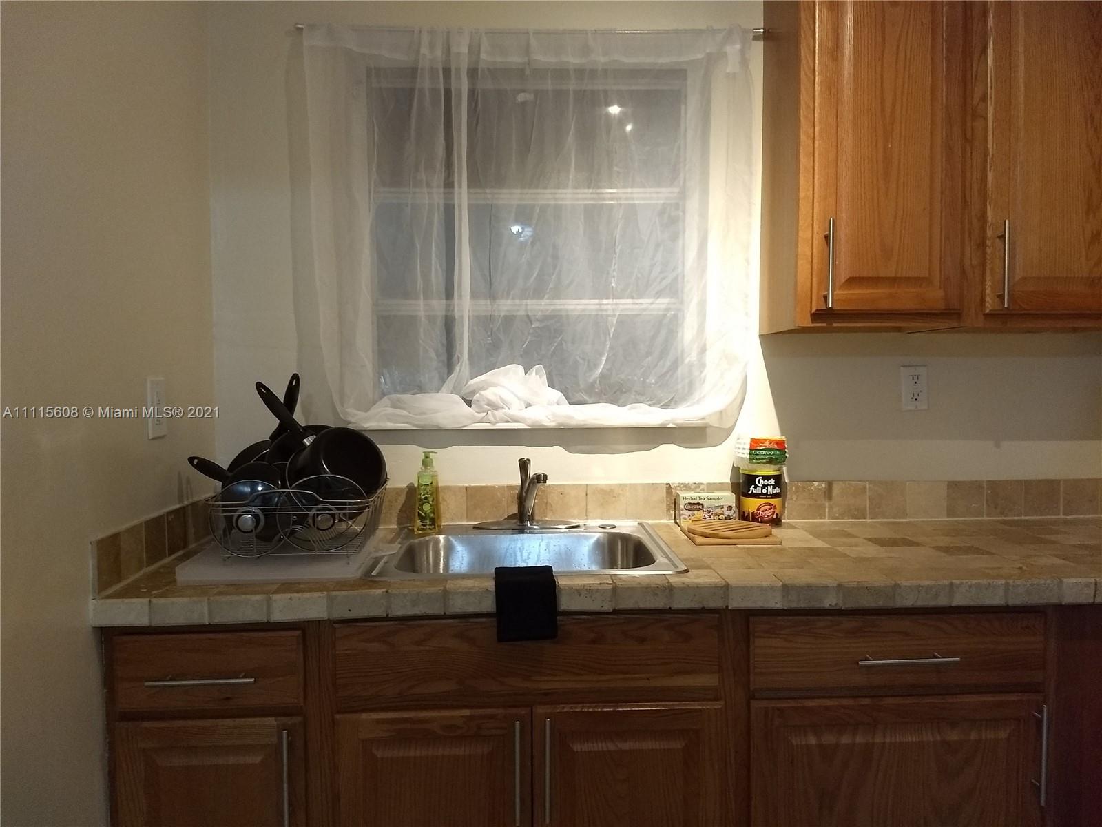 ISLAS CANARIAS CONDO - Residential Lease