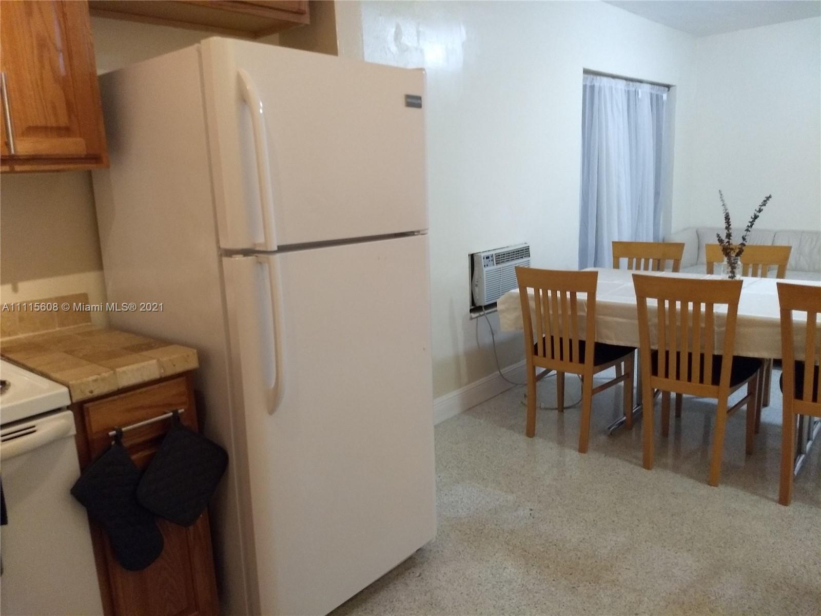ISLAS CANARIAS CONDO - Residential Lease