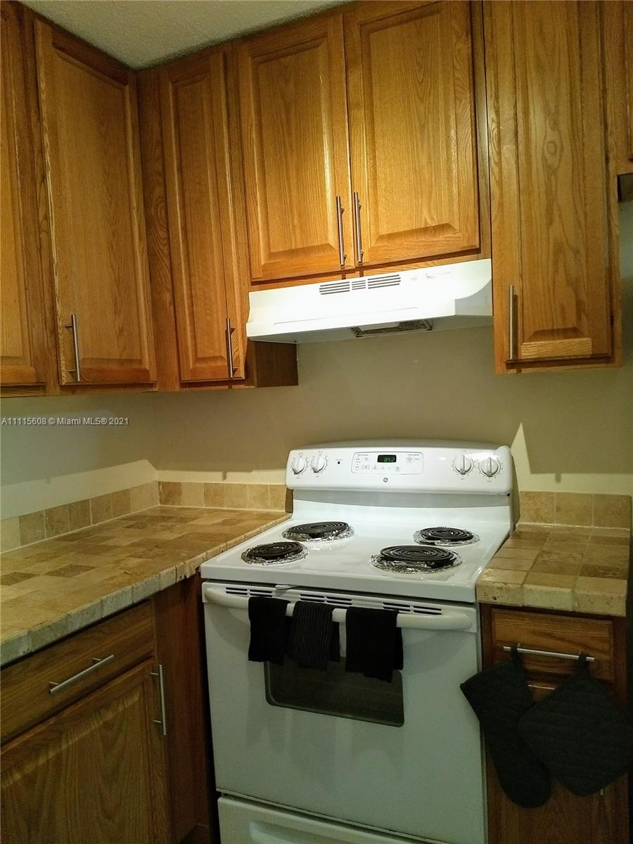 ISLAS CANARIAS CONDO - Residential Lease