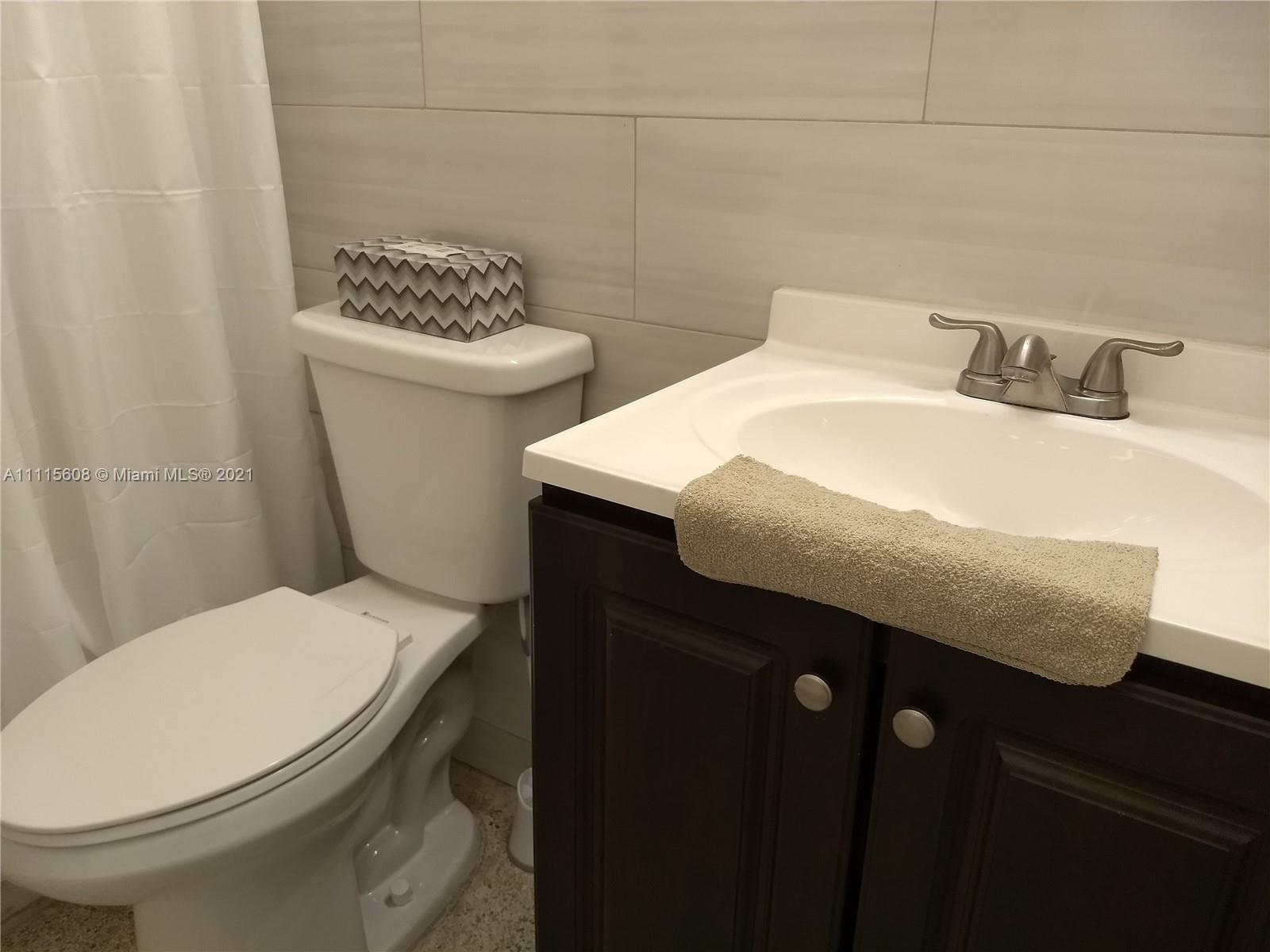 ISLAS CANARIAS CONDO - Residential Lease