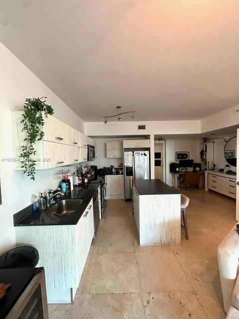 WIND CONDOMINIUM - Residential Lease