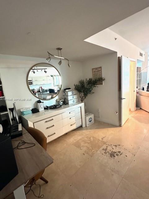 WIND CONDOMINIUM - Residential Lease