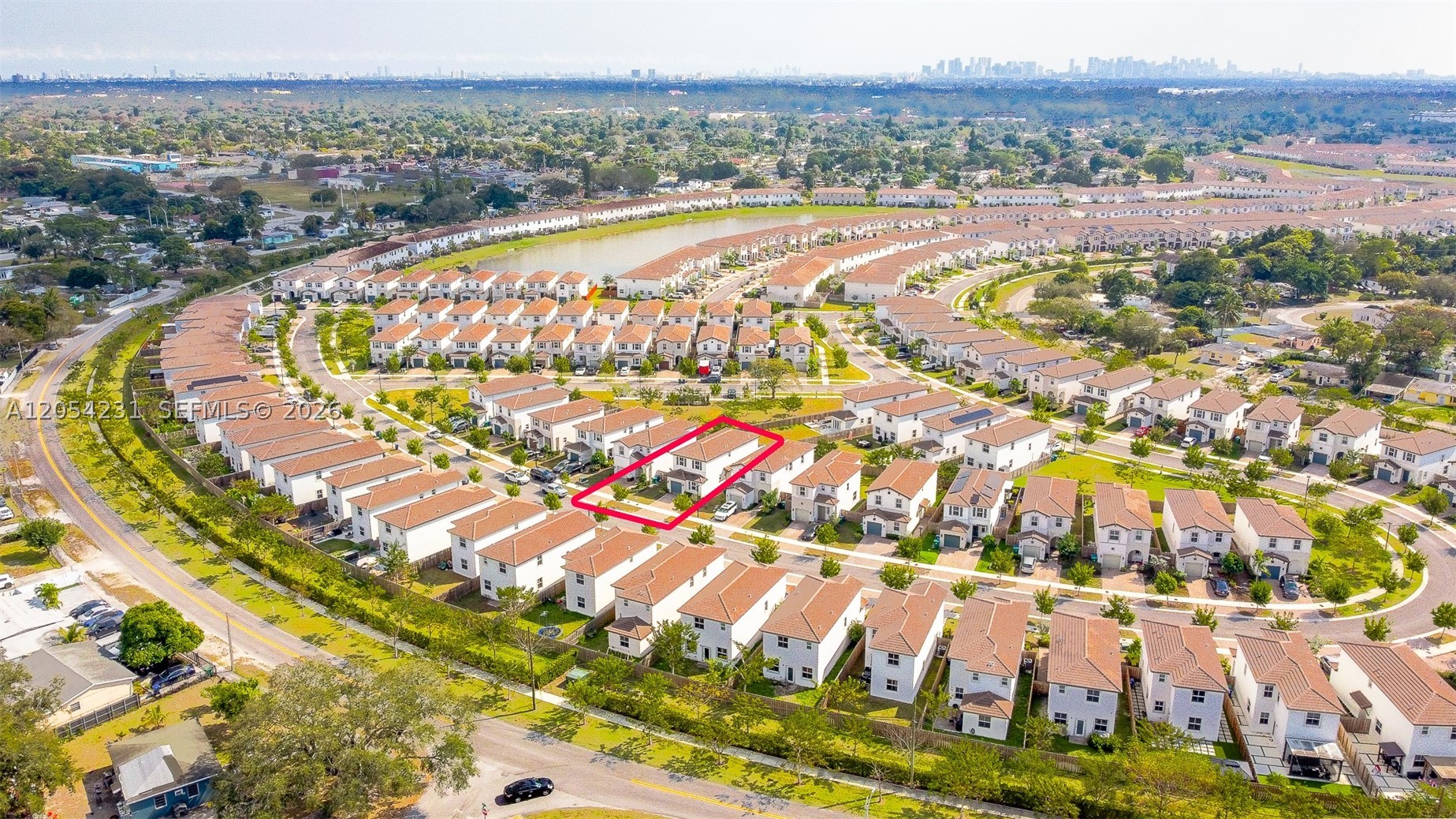 GOLF ESTS - Residential