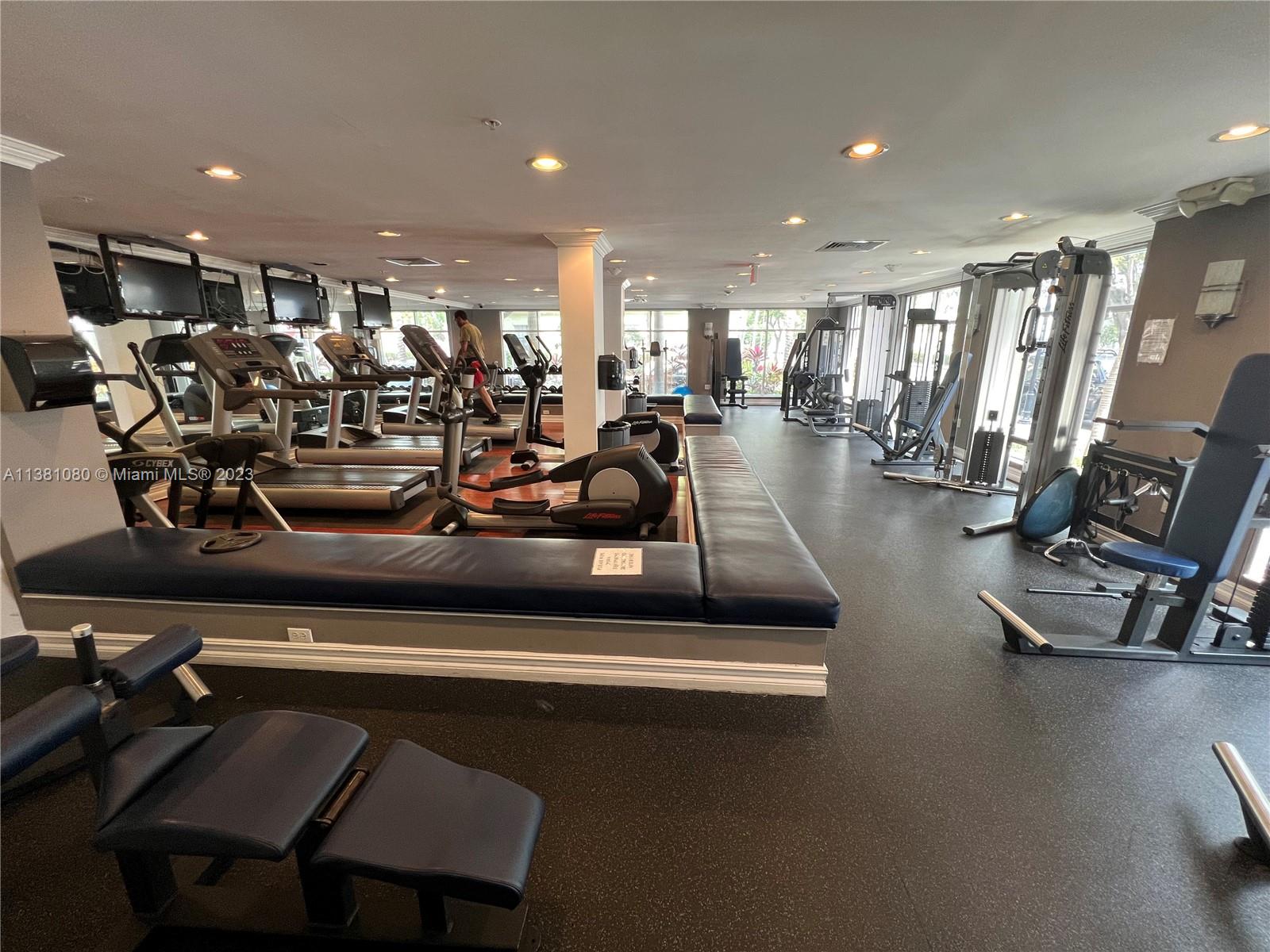 REGENT PARK CONDO - Residential Lease