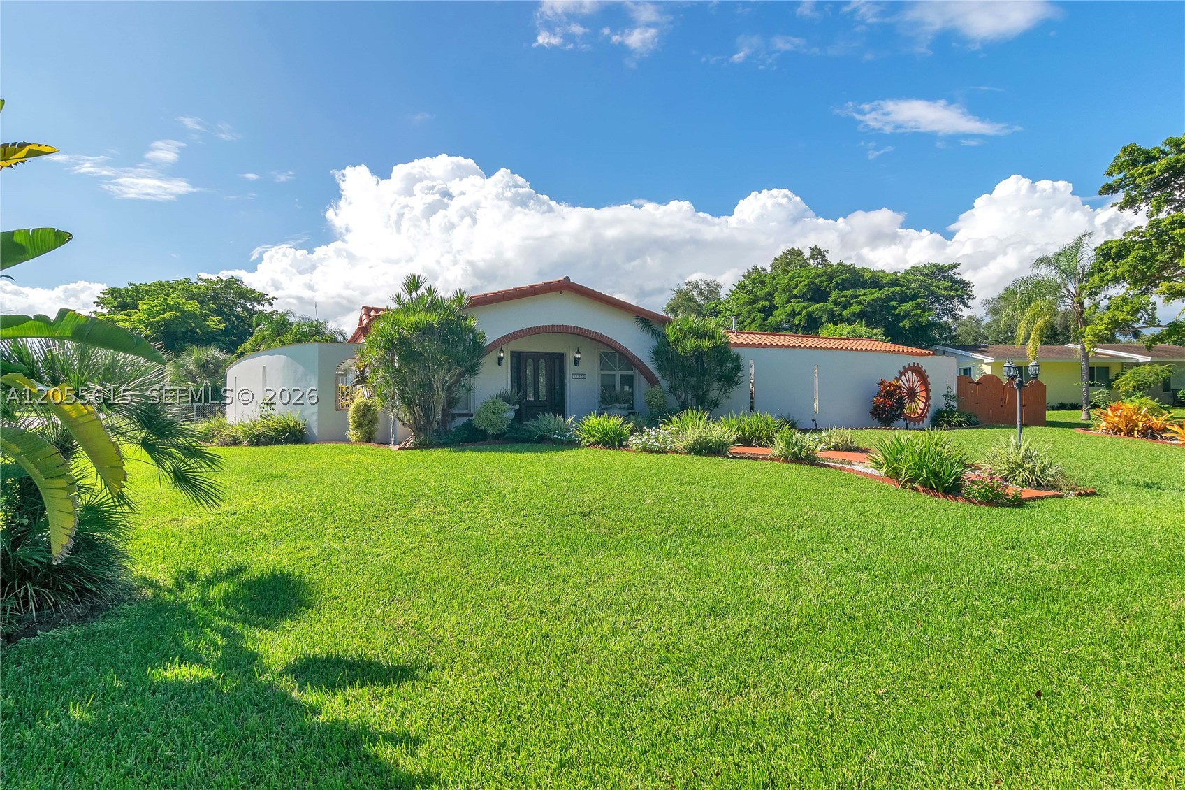 PINEWOOD ESTATES - Residential