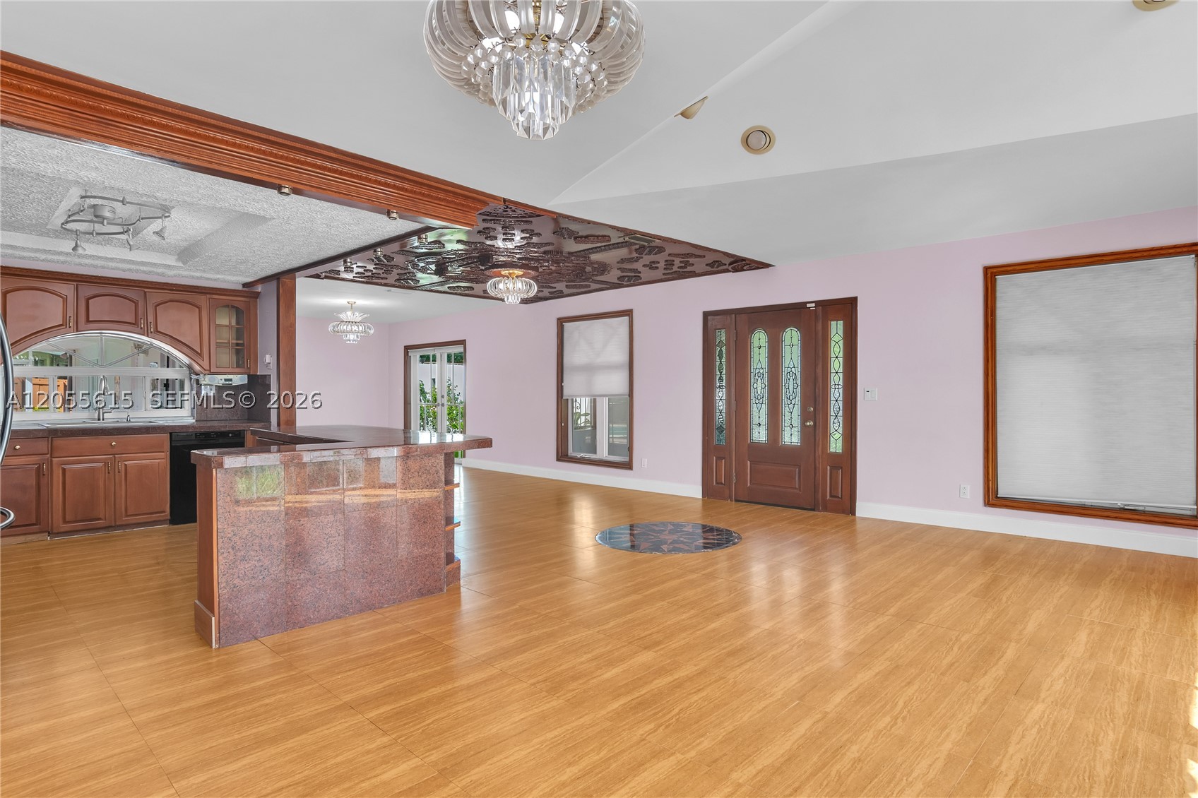 PINEWOOD ESTATES - Residential