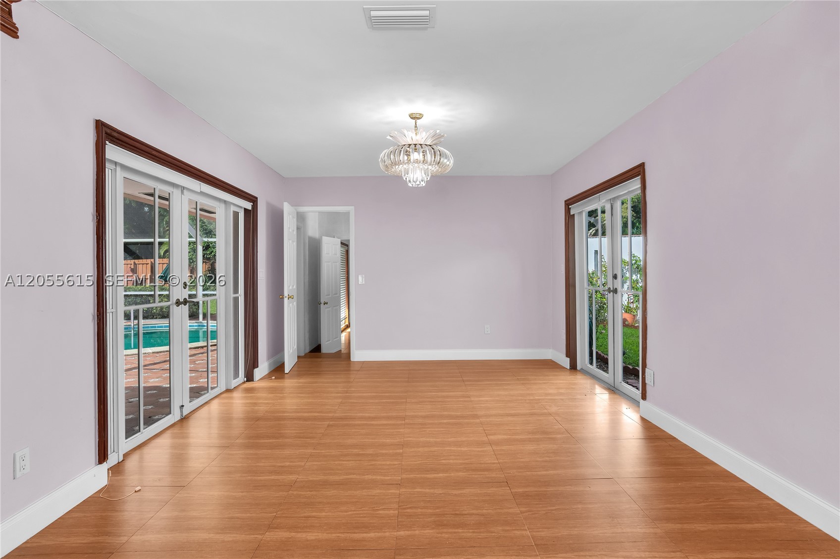 PINEWOOD ESTATES - Residential