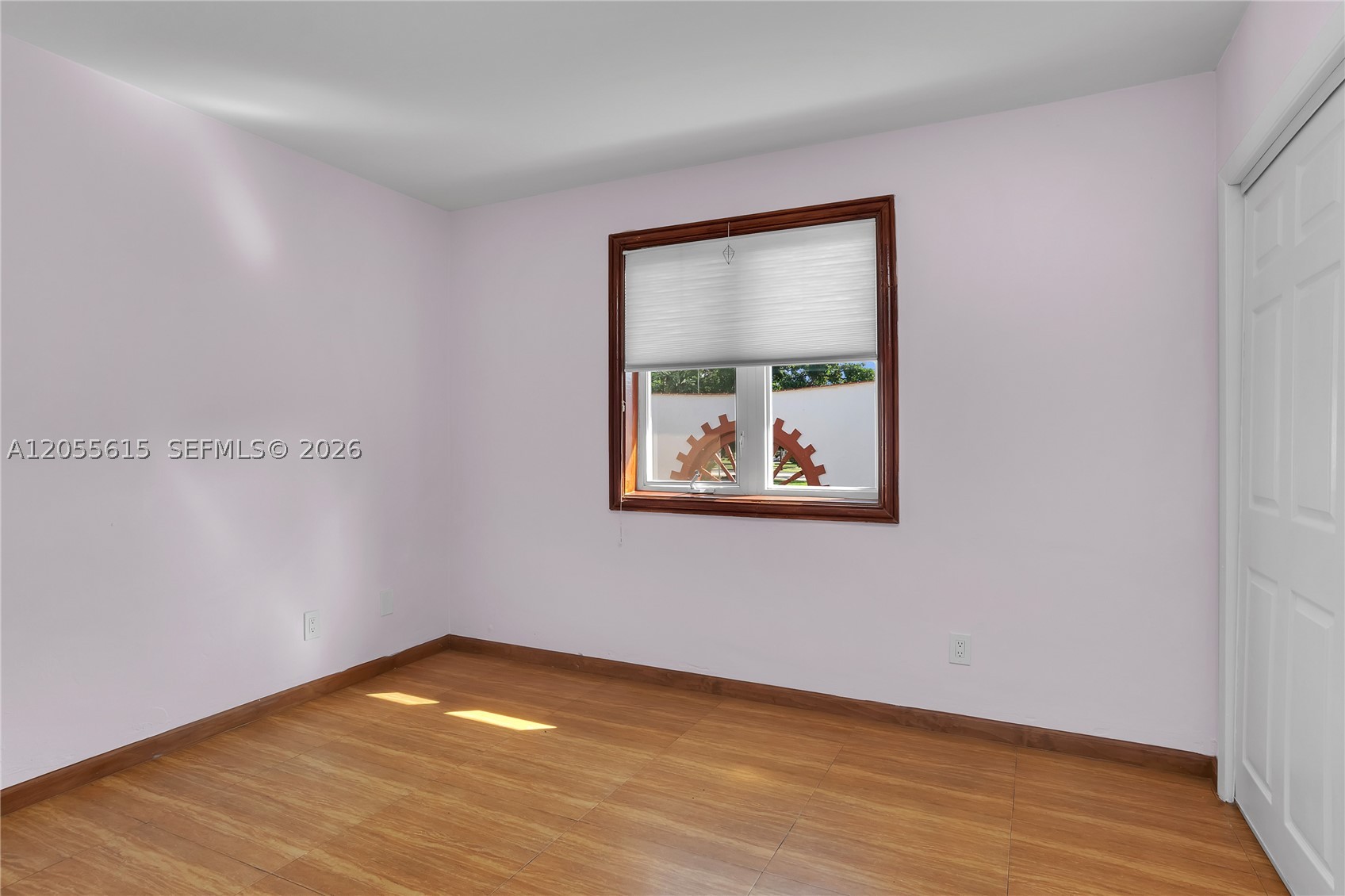PINEWOOD ESTATES - Residential